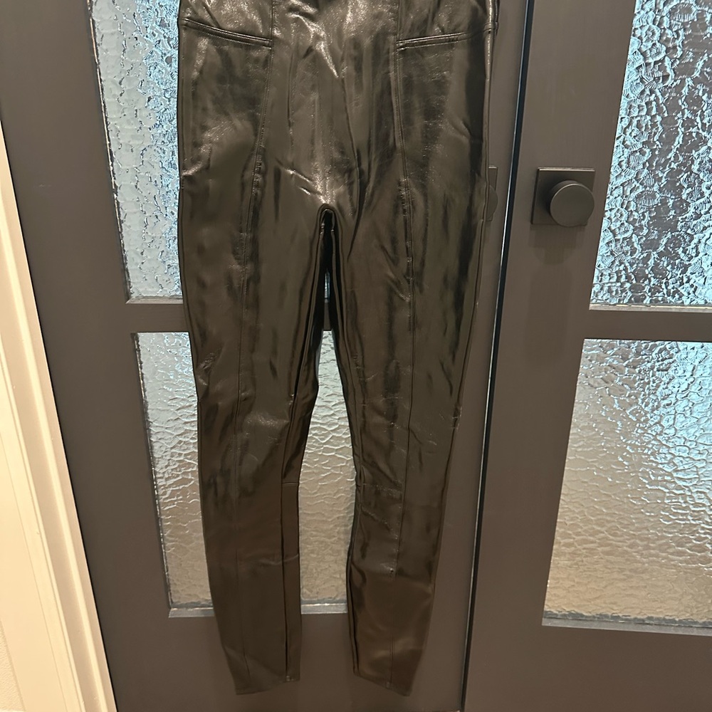 SPANX Faux Leather High-Waist Leggings Black – Size Medium (Tall)